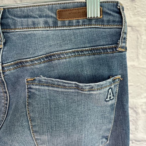 Articles of Society Woman’s Jeans size 25 Raw Hem - Picture 2 of 6